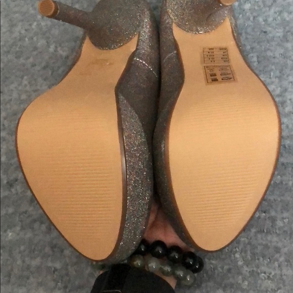 Glittery Part Ready Platform High Heels - Picture 5 of 6